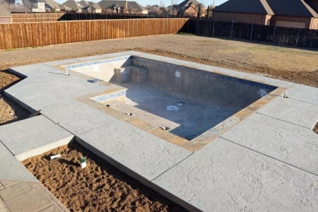 Comment choisir votre piscine coque pour un aménagement réussi ?